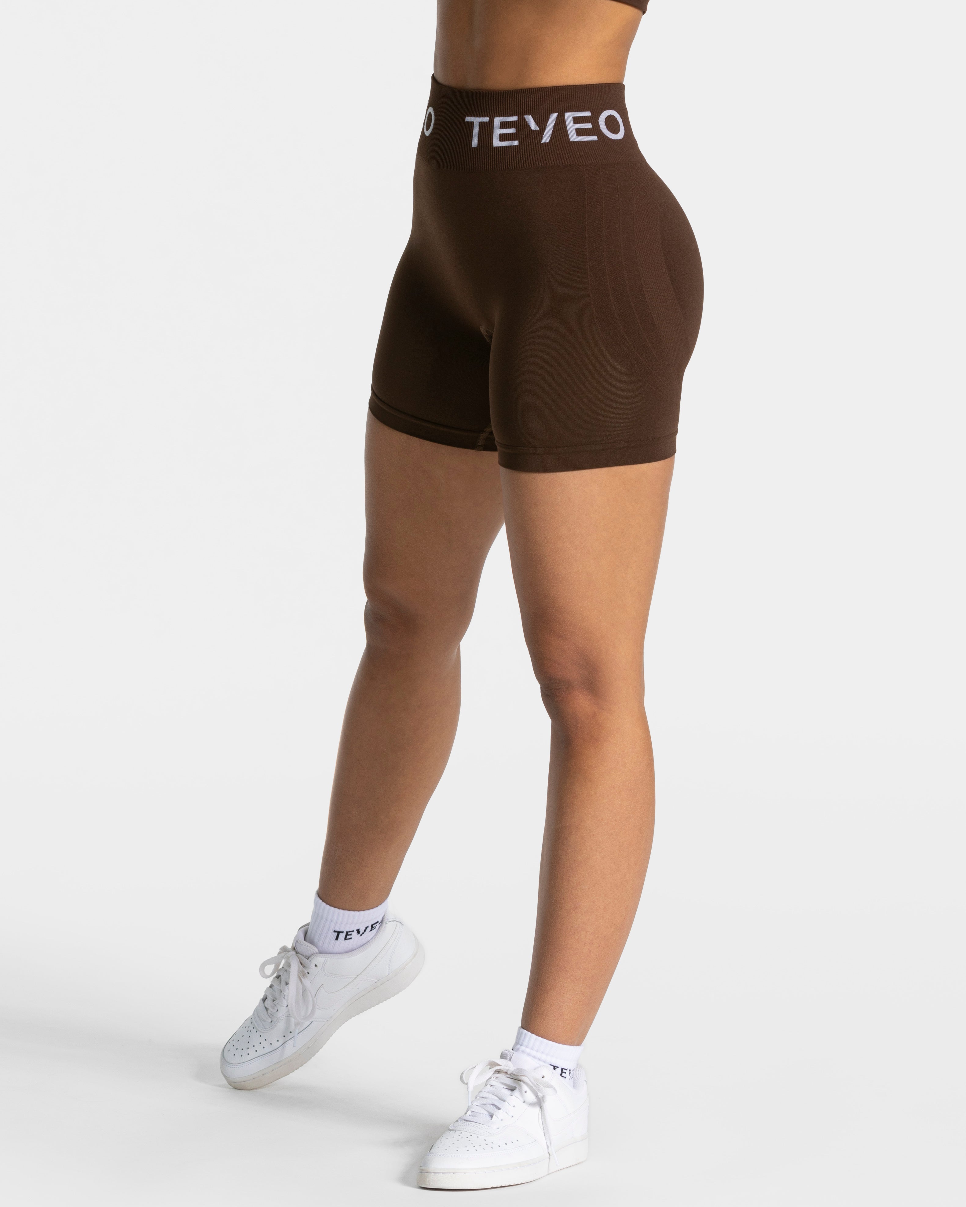 Signature Scrunch Shorts "Dunkelbraun"