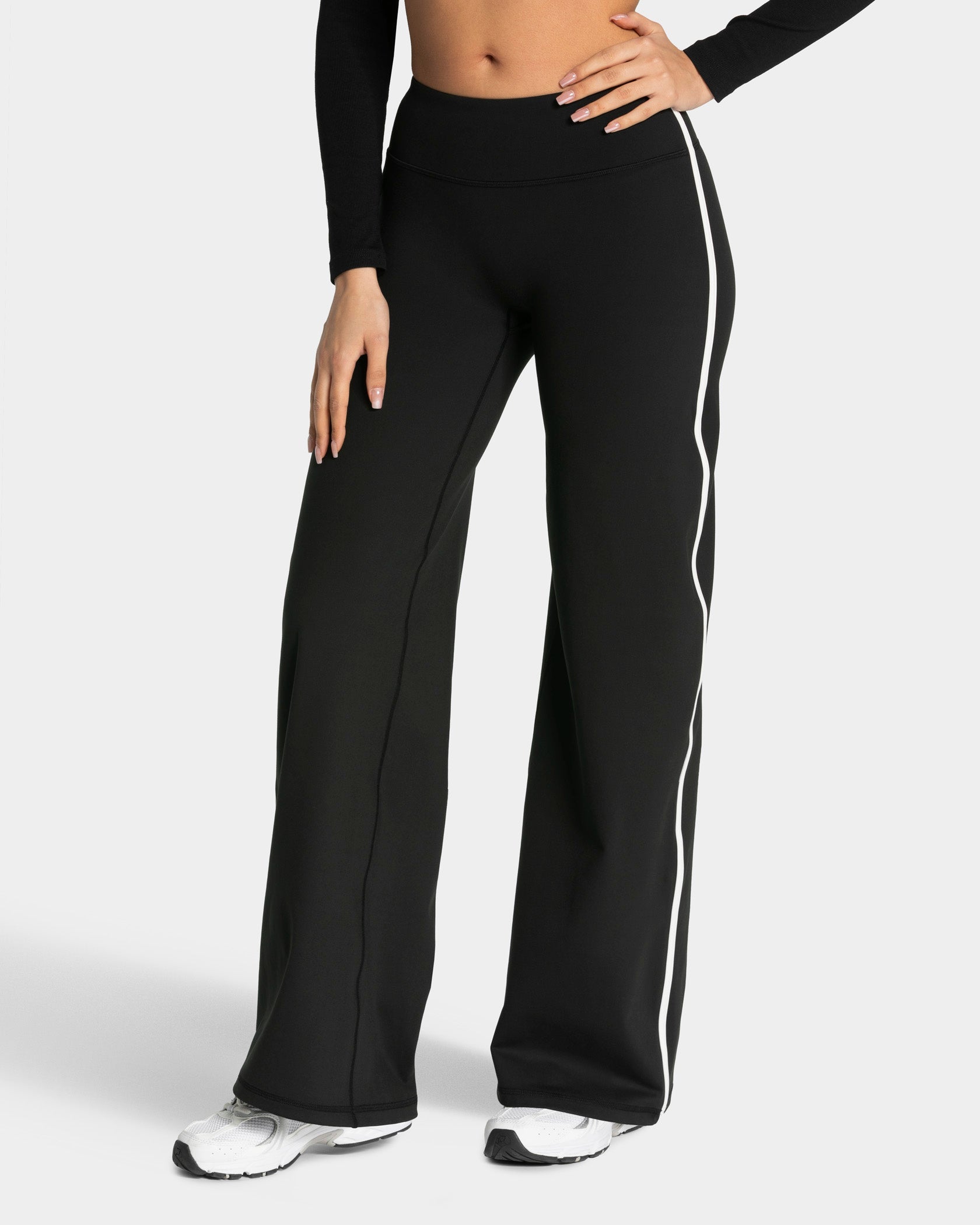 Soft Straight Leg Pants Regular "Schwarz"