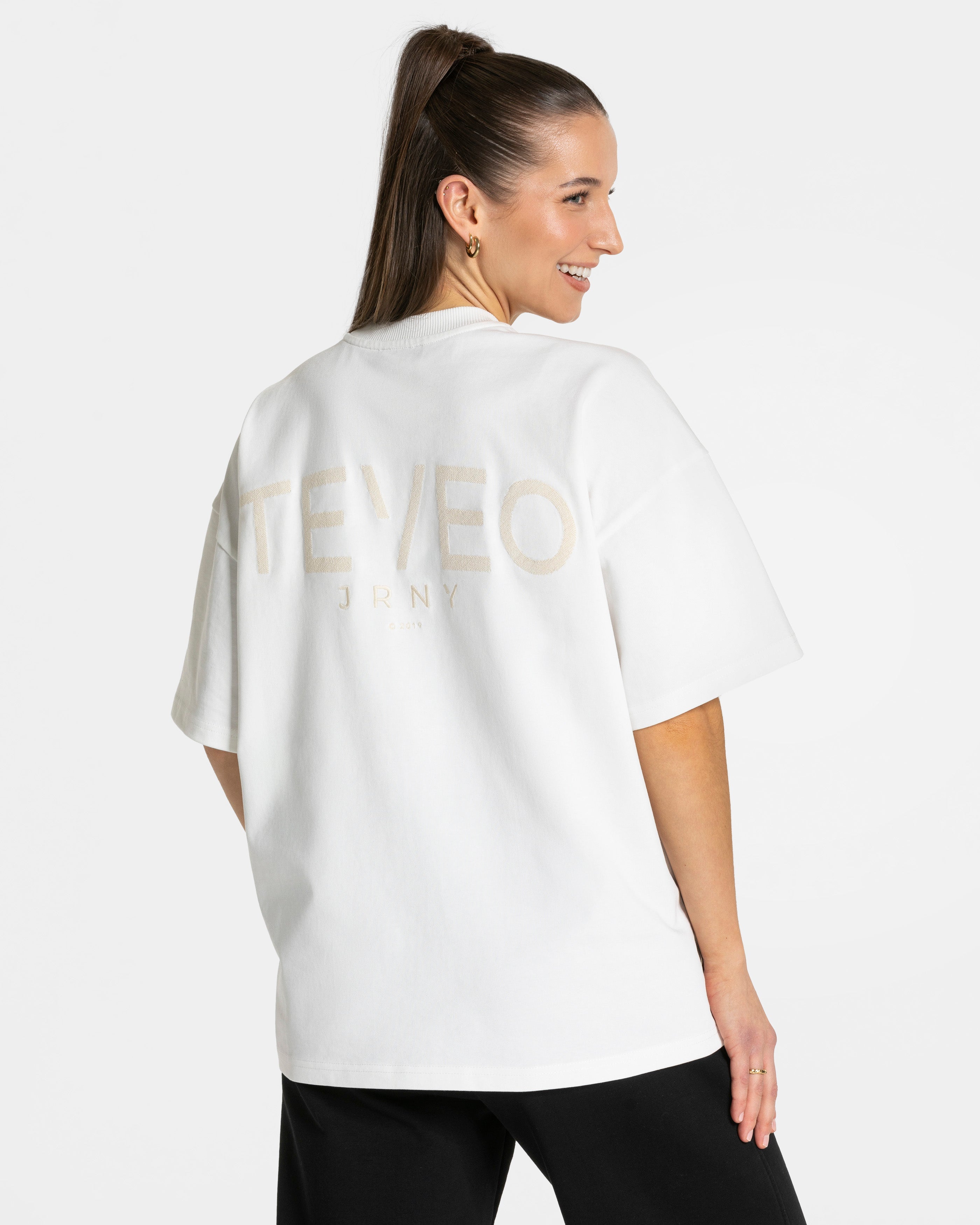 Journey Oversized T-Shirt "Off White"