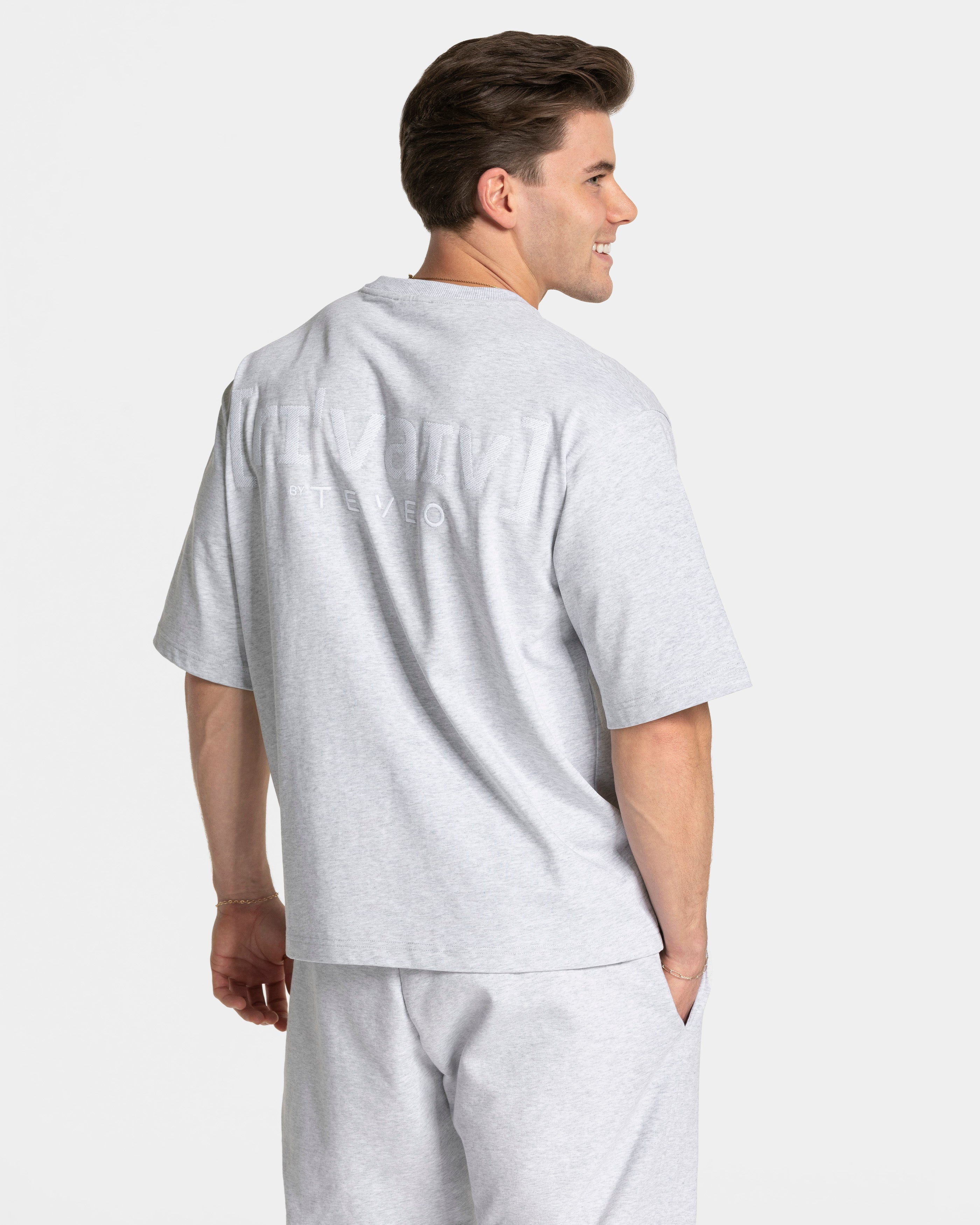 RI’VAIV Oversized T-Shirt "Hellgrau"